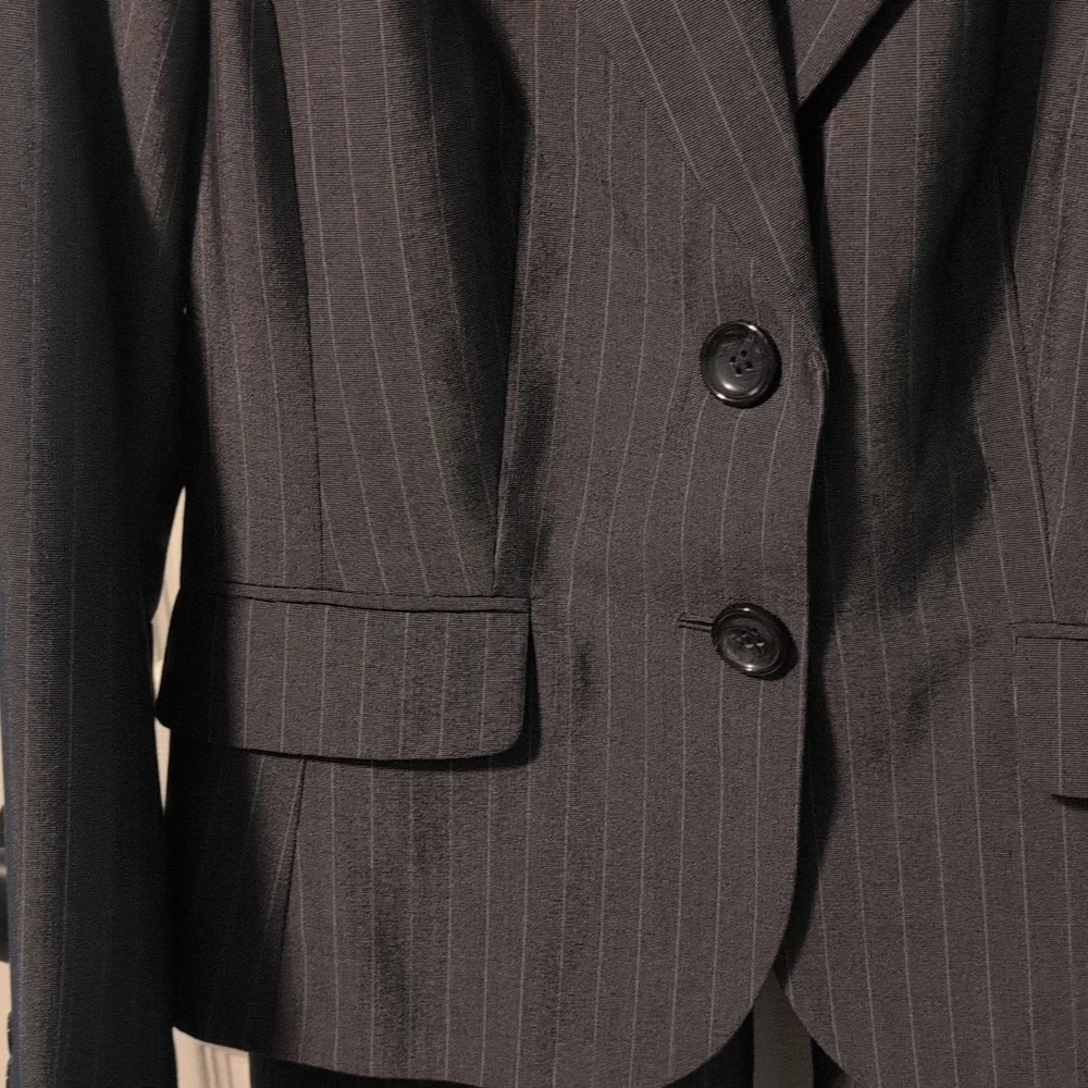 Ann Taylor Charcoal Pinstripe Suit 6P - Picture 3 of 10